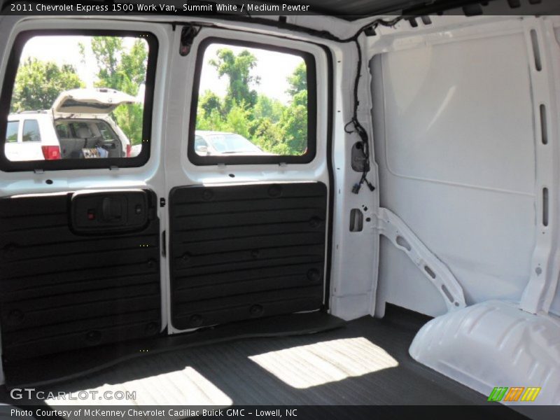 Summit White / Medium Pewter 2011 Chevrolet Express 1500 Work Van