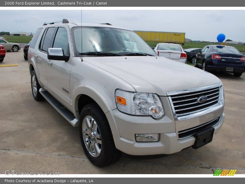 Front 3/4 View of 2006 Explorer Limited
