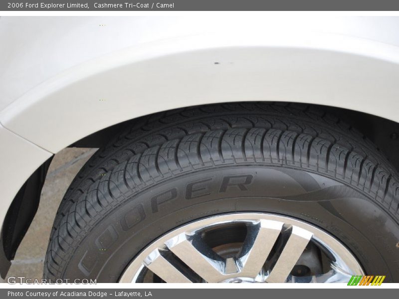 Cashmere Tri-Coat / Camel 2006 Ford Explorer Limited