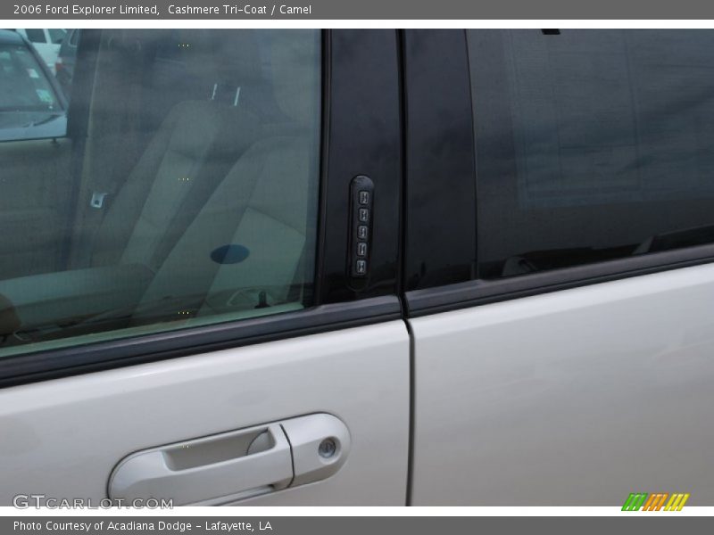 Cashmere Tri-Coat / Camel 2006 Ford Explorer Limited