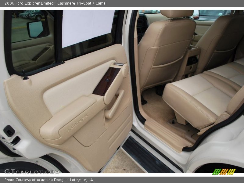 Cashmere Tri-Coat / Camel 2006 Ford Explorer Limited