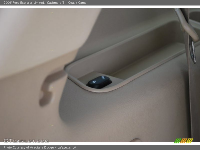 Cashmere Tri-Coat / Camel 2006 Ford Explorer Limited