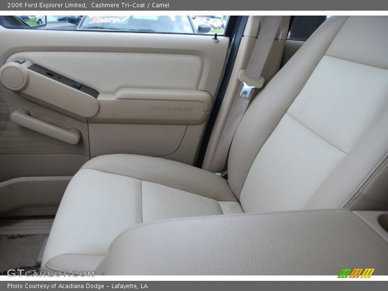 Cashmere Tri-Coat / Camel 2006 Ford Explorer Limited