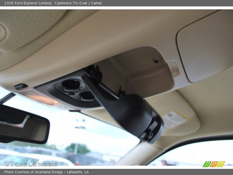 Cashmere Tri-Coat / Camel 2006 Ford Explorer Limited