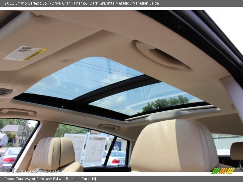 Sunroof of 2011 5 Series 535i xDrive Gran Turismo