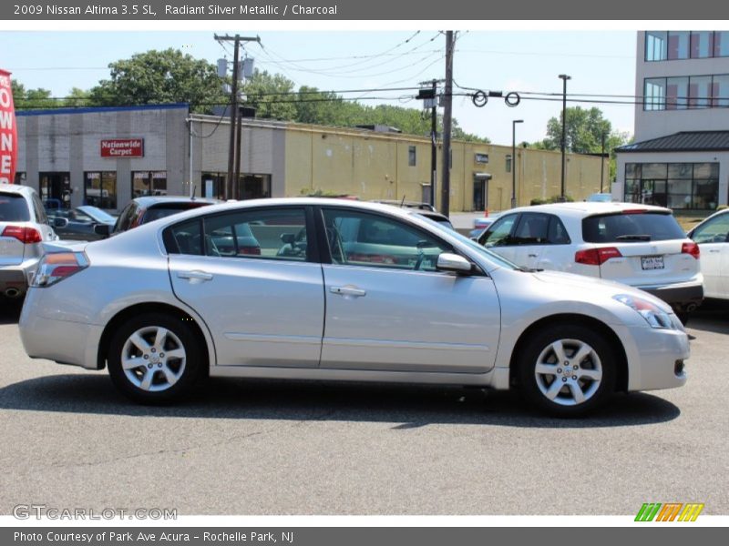 Radiant Silver Metallic / Charcoal 2009 Nissan Altima 3.5 SL