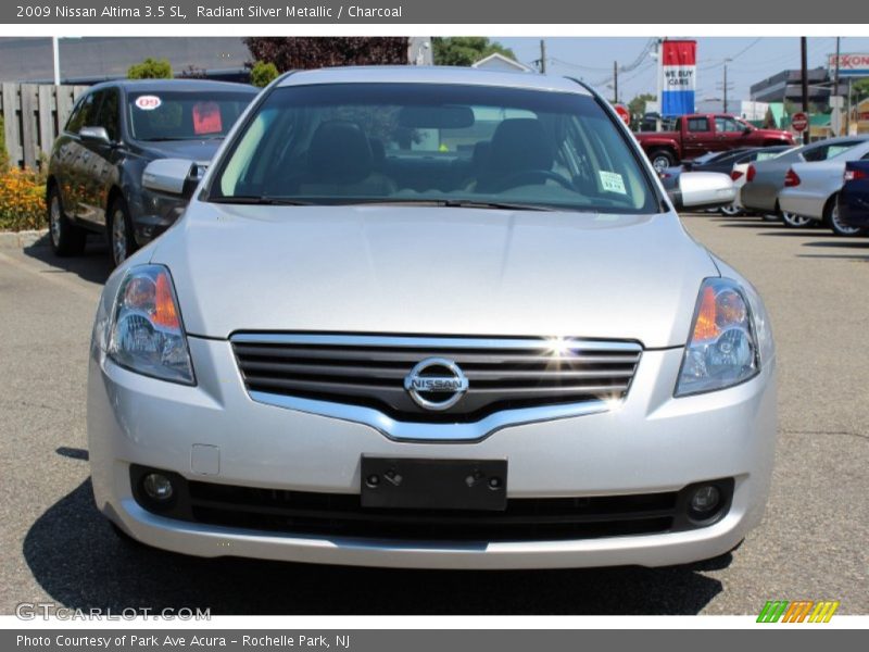 Radiant Silver Metallic / Charcoal 2009 Nissan Altima 3.5 SL