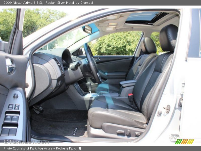 Radiant Silver Metallic / Charcoal 2009 Nissan Altima 3.5 SL