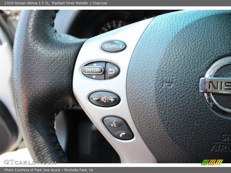 Radiant Silver Metallic / Charcoal 2009 Nissan Altima 3.5 SL