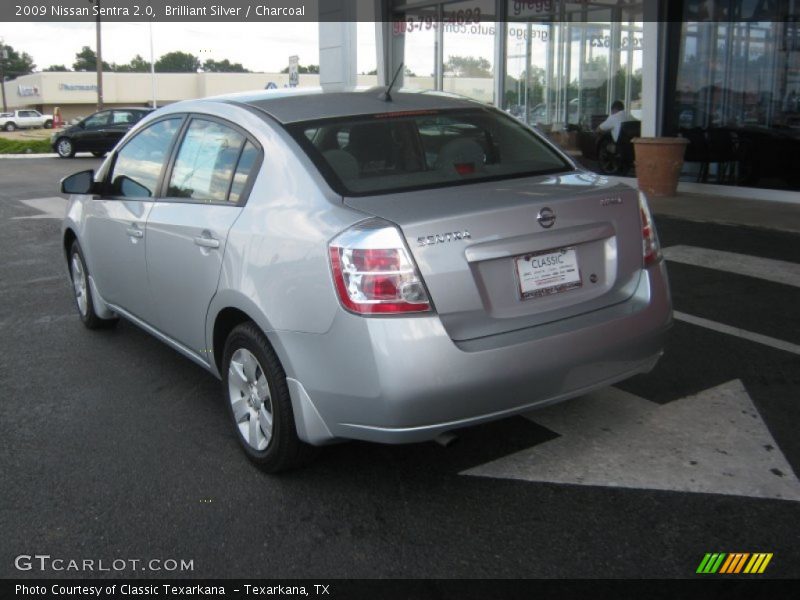 Brilliant Silver / Charcoal 2009 Nissan Sentra 2.0