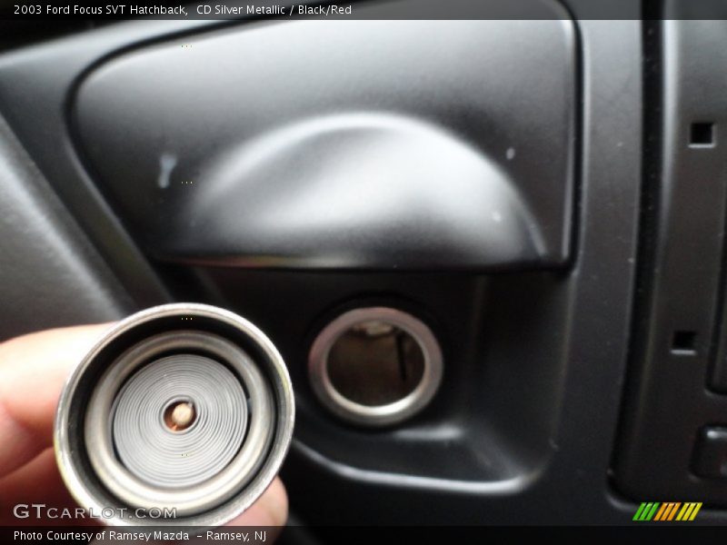 CD Silver Metallic / Black/Red 2003 Ford Focus SVT Hatchback