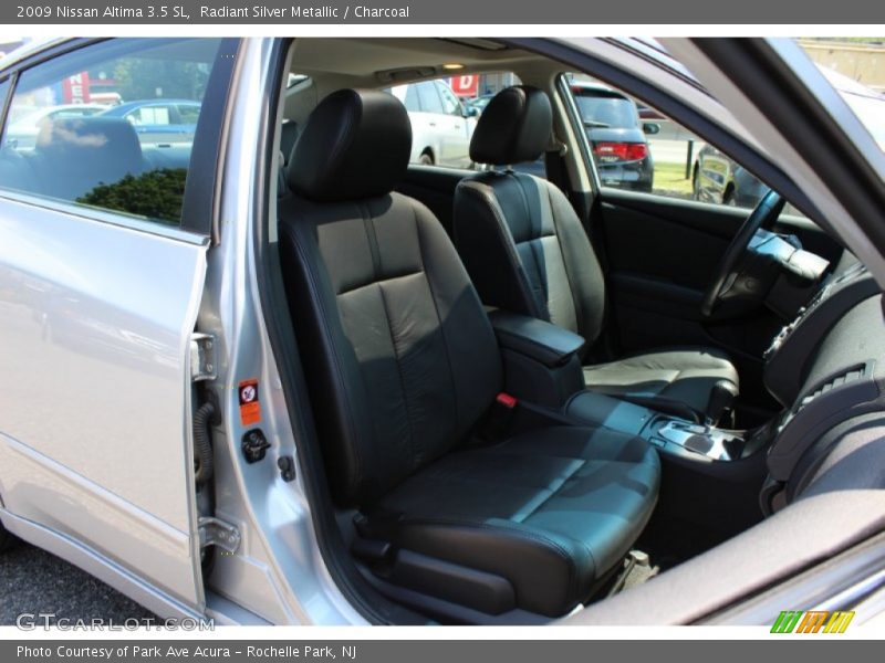 Radiant Silver Metallic / Charcoal 2009 Nissan Altima 3.5 SL