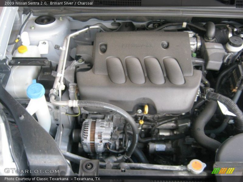 Brilliant Silver / Charcoal 2009 Nissan Sentra 2.0