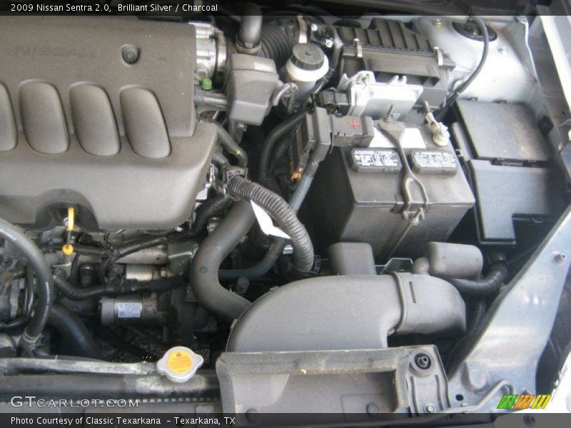 Brilliant Silver / Charcoal 2009 Nissan Sentra 2.0