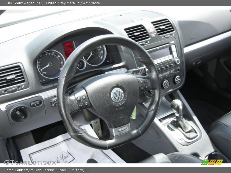 United Grey Metallic / Anthracite 2008 Volkswagen R32