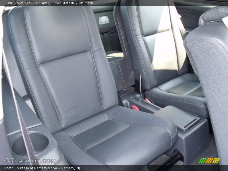 Silver Metallic / Off Black 2008 Volvo XC90 3.2 AWD