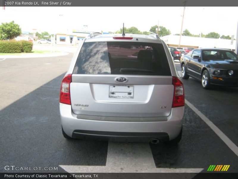 Fine Silver / Gray 2007 Kia Rondo LX