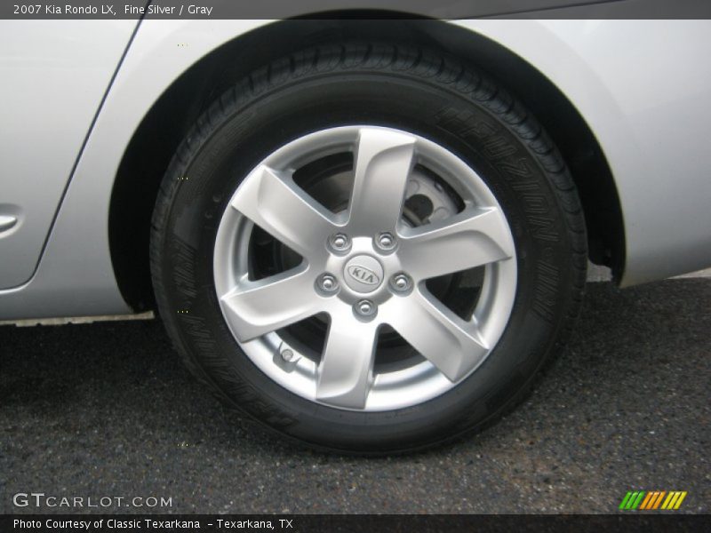 Fine Silver / Gray 2007 Kia Rondo LX