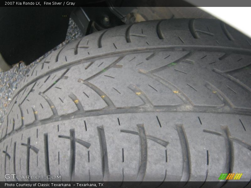 Fine Silver / Gray 2007 Kia Rondo LX