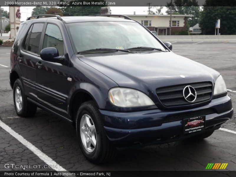 Azure Blue Metallic / Java 2000 Mercedes-Benz ML 320 4Matic