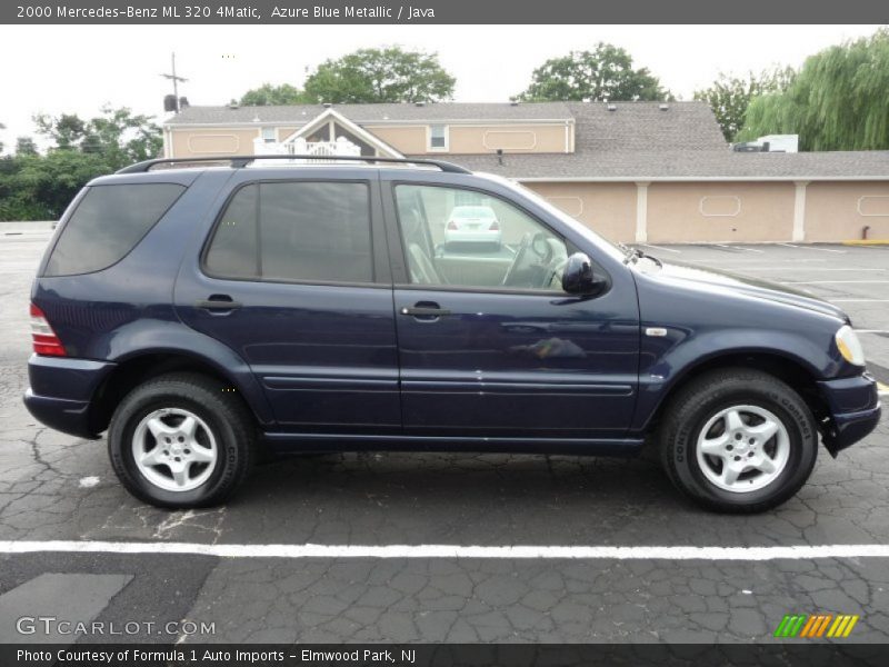 Azure Blue Metallic / Java 2000 Mercedes-Benz ML 320 4Matic