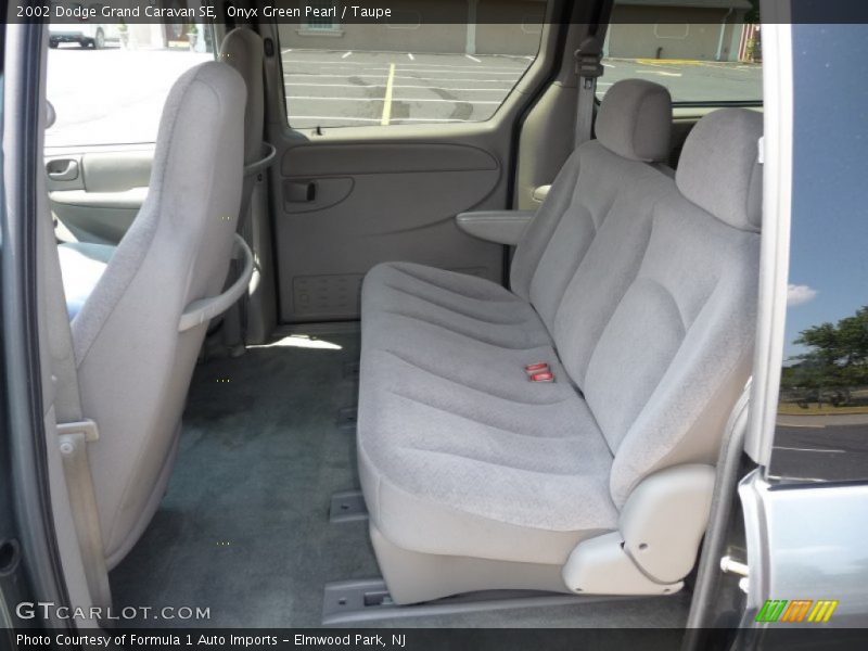 Onyx Green Pearl / Taupe 2002 Dodge Grand Caravan SE