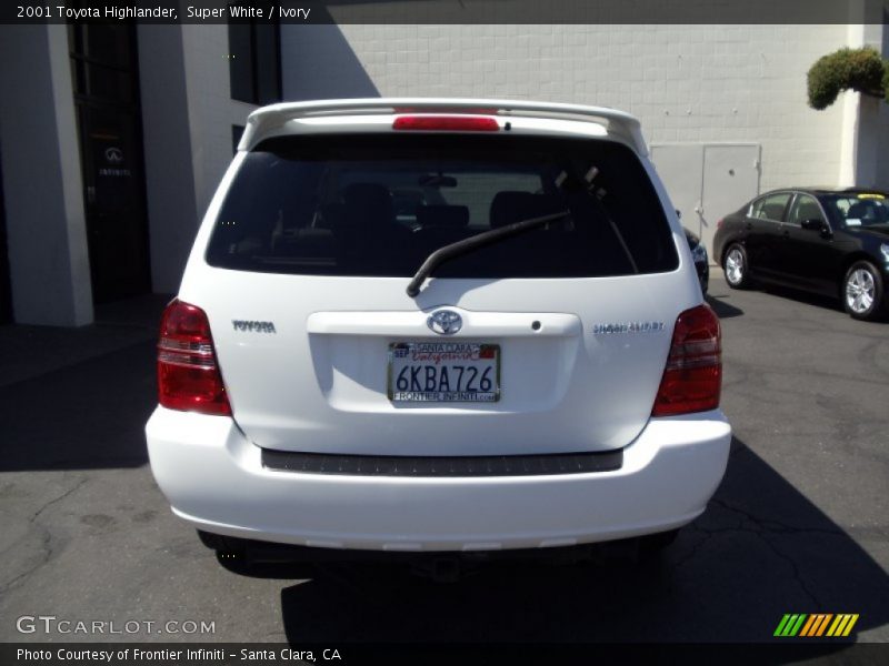 Super White / Ivory 2001 Toyota Highlander