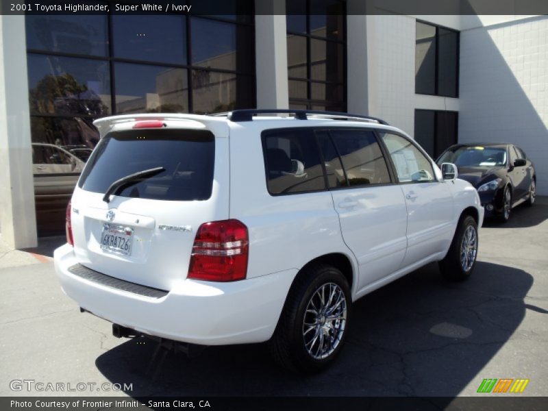 Super White / Ivory 2001 Toyota Highlander