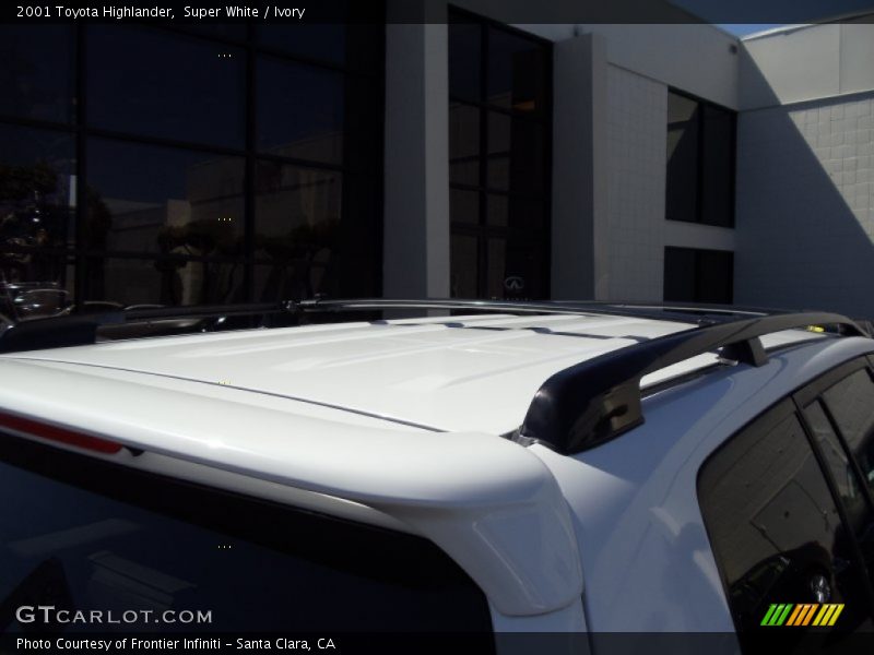 Super White / Ivory 2001 Toyota Highlander