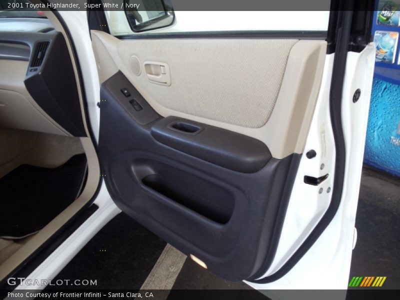 Super White / Ivory 2001 Toyota Highlander