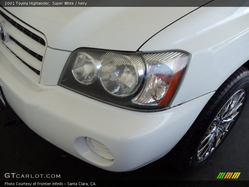 Super White / Ivory 2001 Toyota Highlander