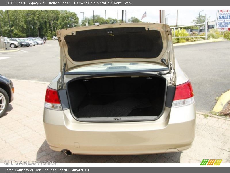 Harvest Gold Metallic / Warm Ivory 2010 Subaru Legacy 2.5i Limited Sedan