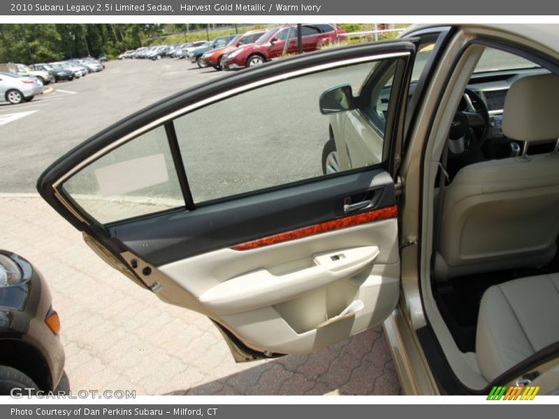 Harvest Gold Metallic / Warm Ivory 2010 Subaru Legacy 2.5i Limited Sedan