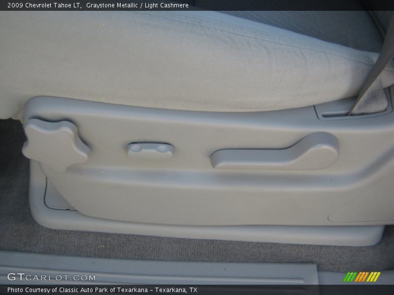 Graystone Metallic / Light Cashmere 2009 Chevrolet Tahoe LT