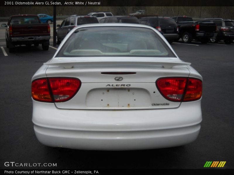 Arctic White / Neutral 2001 Oldsmobile Alero GL Sedan