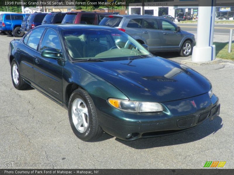 Dark Forest Green Metallic / Camel 1998 Pontiac Grand Prix SE Sedan