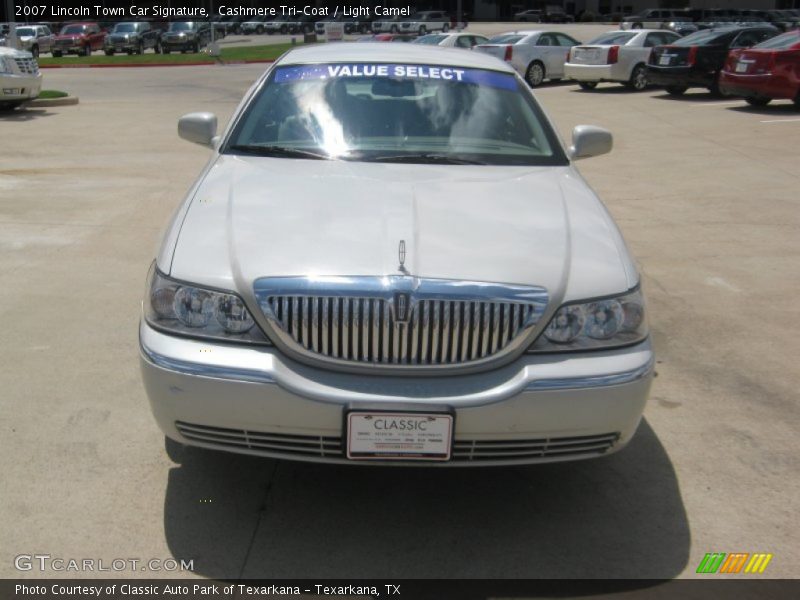Cashmere Tri-Coat / Light Camel 2007 Lincoln Town Car Signature