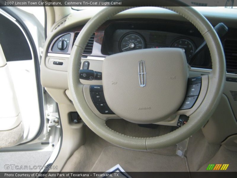 Cashmere Tri-Coat / Light Camel 2007 Lincoln Town Car Signature