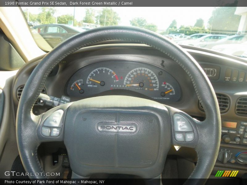 Dark Forest Green Metallic / Camel 1998 Pontiac Grand Prix SE Sedan