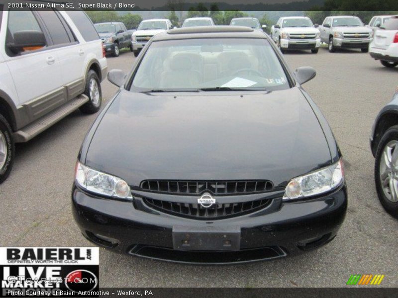 Super Black / Blond 2001 Nissan Altima SE