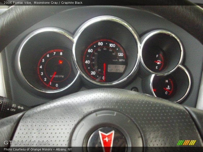 Moonstone Gray / Graphite Black 2006 Pontiac Vibe