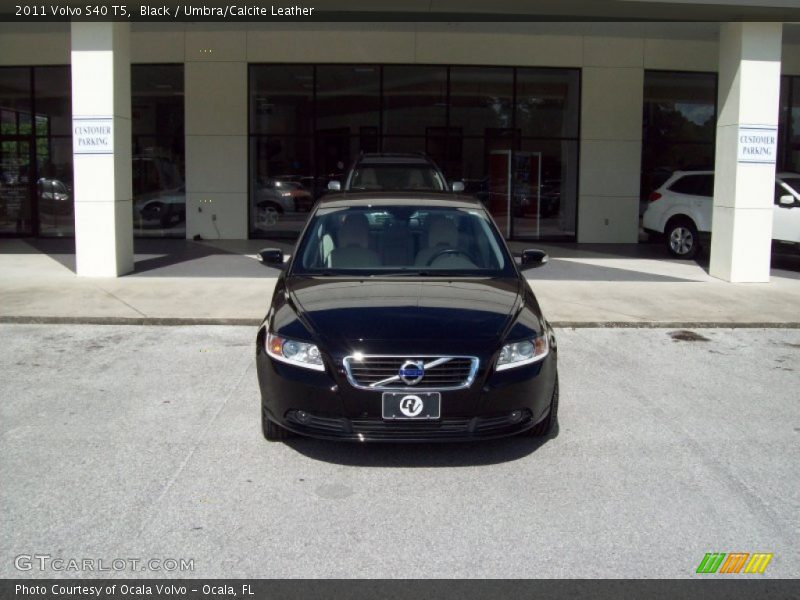 Black / Umbra/Calcite Leather 2011 Volvo S40 T5