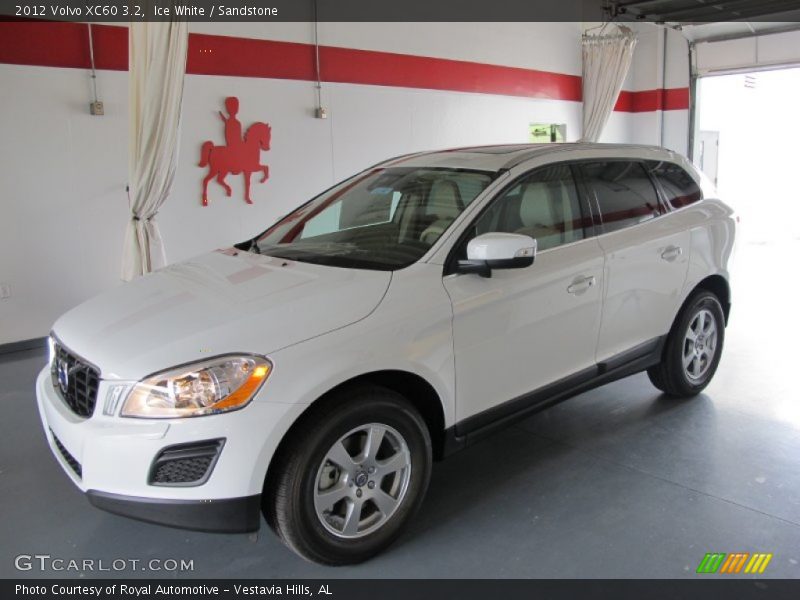 Ice White / Sandstone 2012 Volvo XC60 3.2