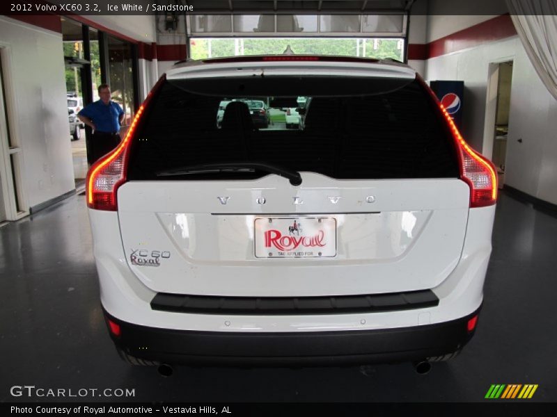 Ice White / Sandstone 2012 Volvo XC60 3.2