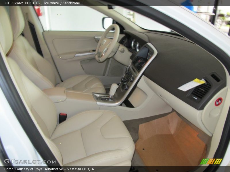  2012 XC60 3.2 Sandstone Interior