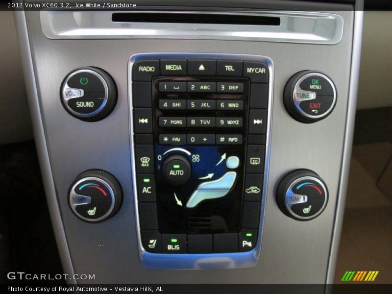 Controls of 2012 XC60 3.2