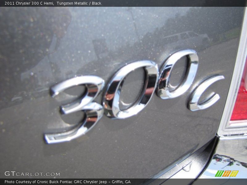 Tungsten Metallic / Black 2011 Chrysler 300 C Hemi