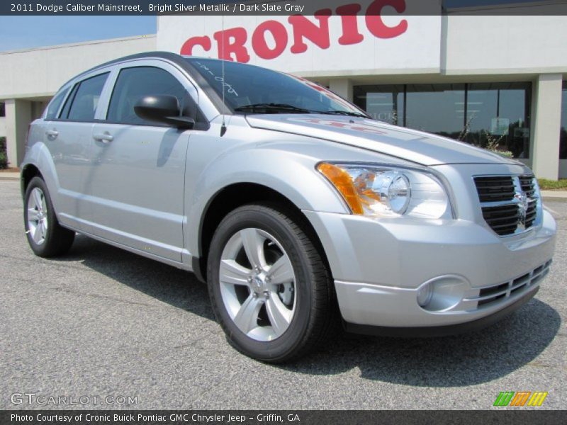 Bright Silver Metallic / Dark Slate Gray 2011 Dodge Caliber Mainstreet
