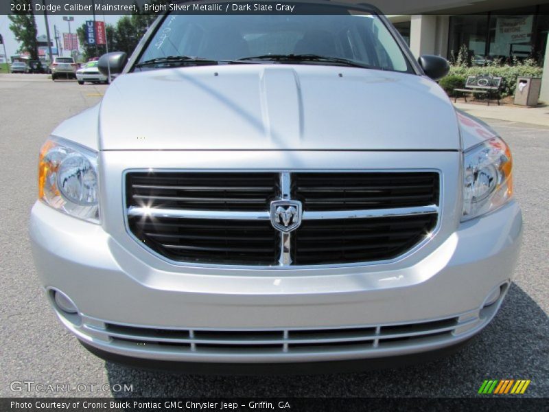 Bright Silver Metallic / Dark Slate Gray 2011 Dodge Caliber Mainstreet