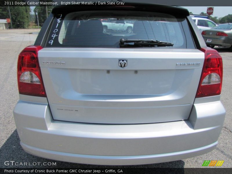 Bright Silver Metallic / Dark Slate Gray 2011 Dodge Caliber Mainstreet